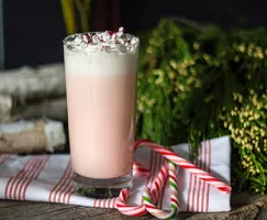 Lait Frappé à la Canne de Noël