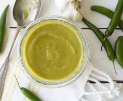Sauce Sriracha verte
