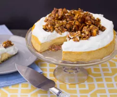 Gâteau au fromage à l'érable et aux noix