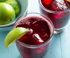 Punch de Noël des Caraïbes à l’hibiscus 
