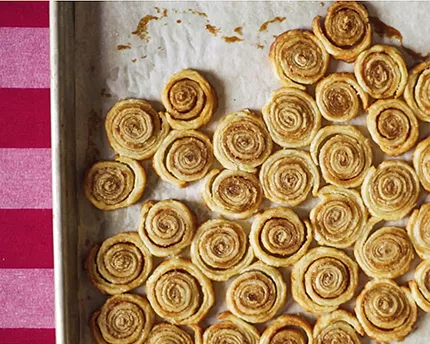  Pets_de_Soeur_landscape_hero