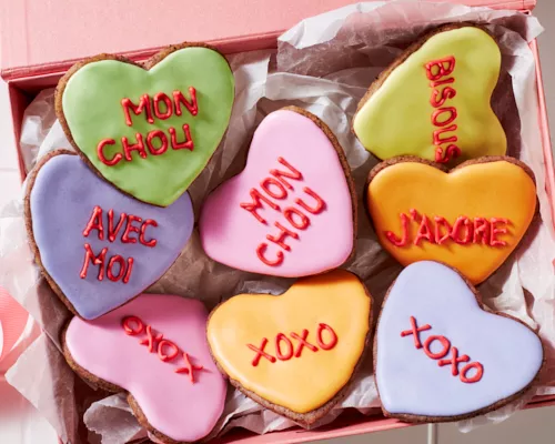 Cœurs messagers au sucre et aux fleurs